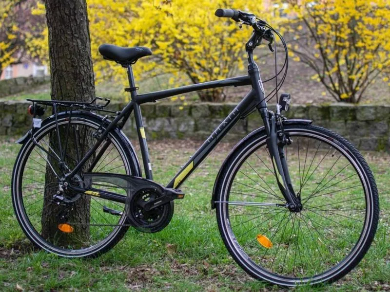 Odkryj idealne trasy dla swojego roweru trekkingowego