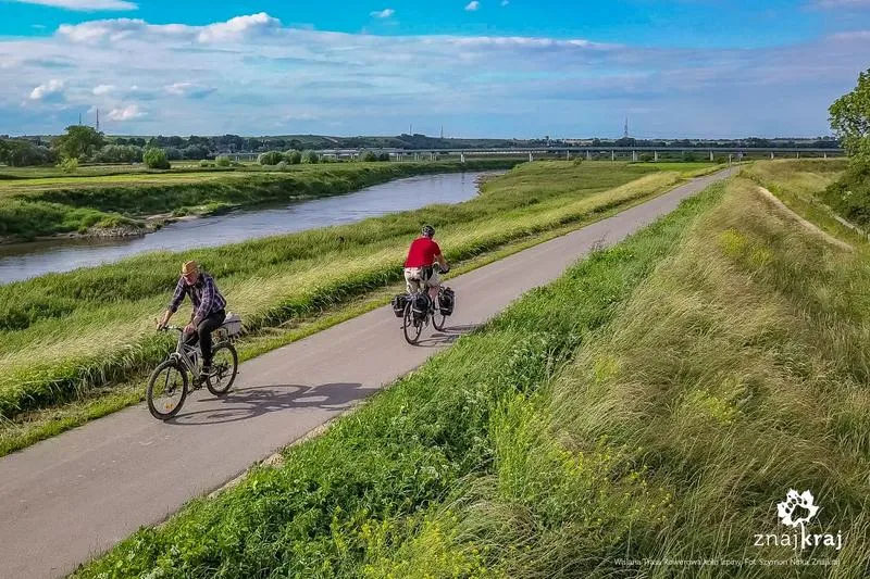 Odkryj uroki Wiślanej Trasy Rowerowej między Krakowem a Szczucinem