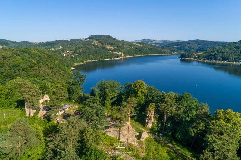 Rowerowa trasa wokół Jeziora Rożnowskiego